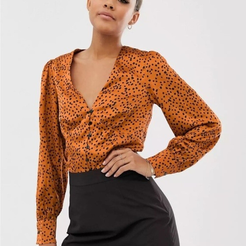 Outrageous Fortune Tall button through blouse in tan polka dot Size 4